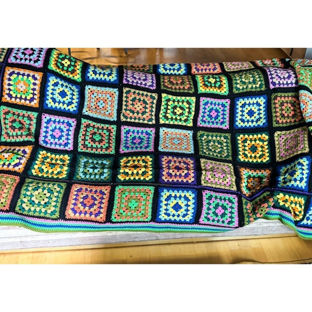 Vintage Handmade Knit Crochet Squares Afgan Throw